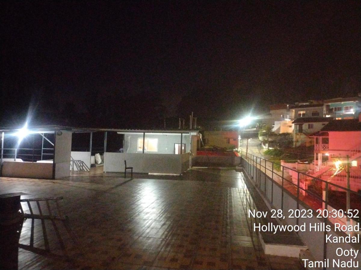 J J Homes Ooty Dış mekan fotoğraf